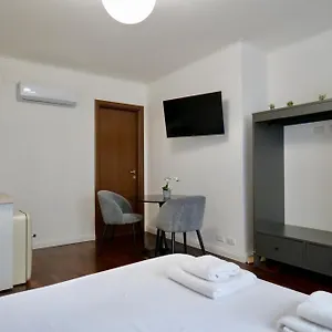 Apartment Palatino 28, Rome